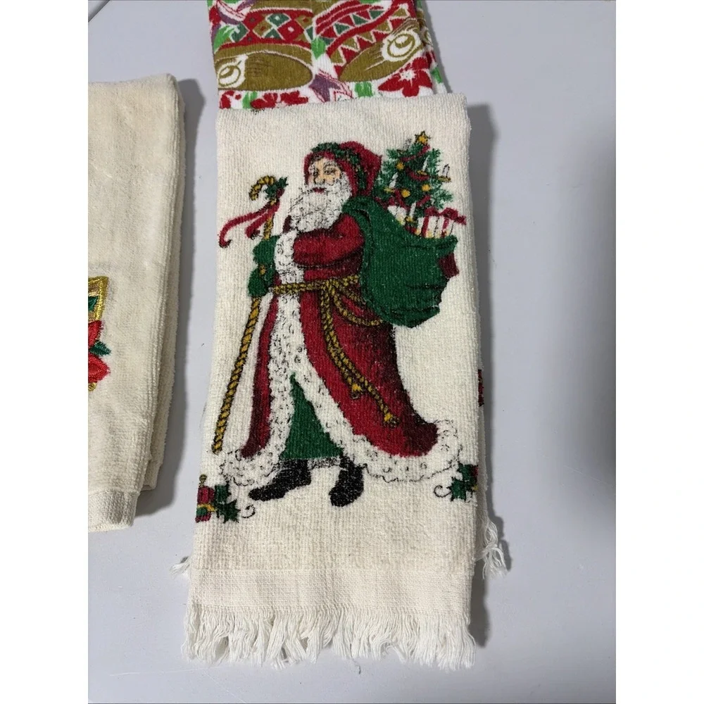 Christmas Dish Towels Lot Of 4-1 NWT 3-pre owned Santa Bells Poinsettias Tree